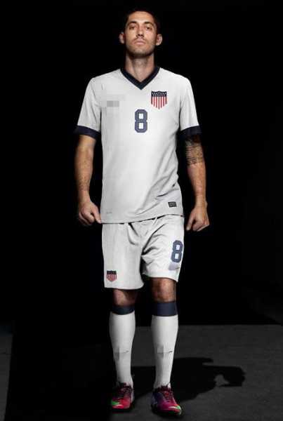 美国足球队队服设计革新-第3张图片-寰星运动网
