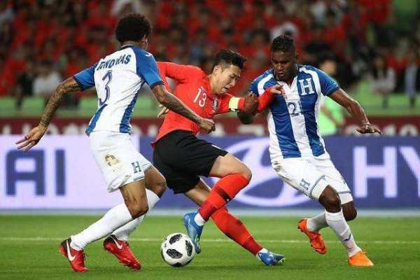 南韩对阵波黑：一场激烈的国际足球对决-第2张图片-寰星运动网